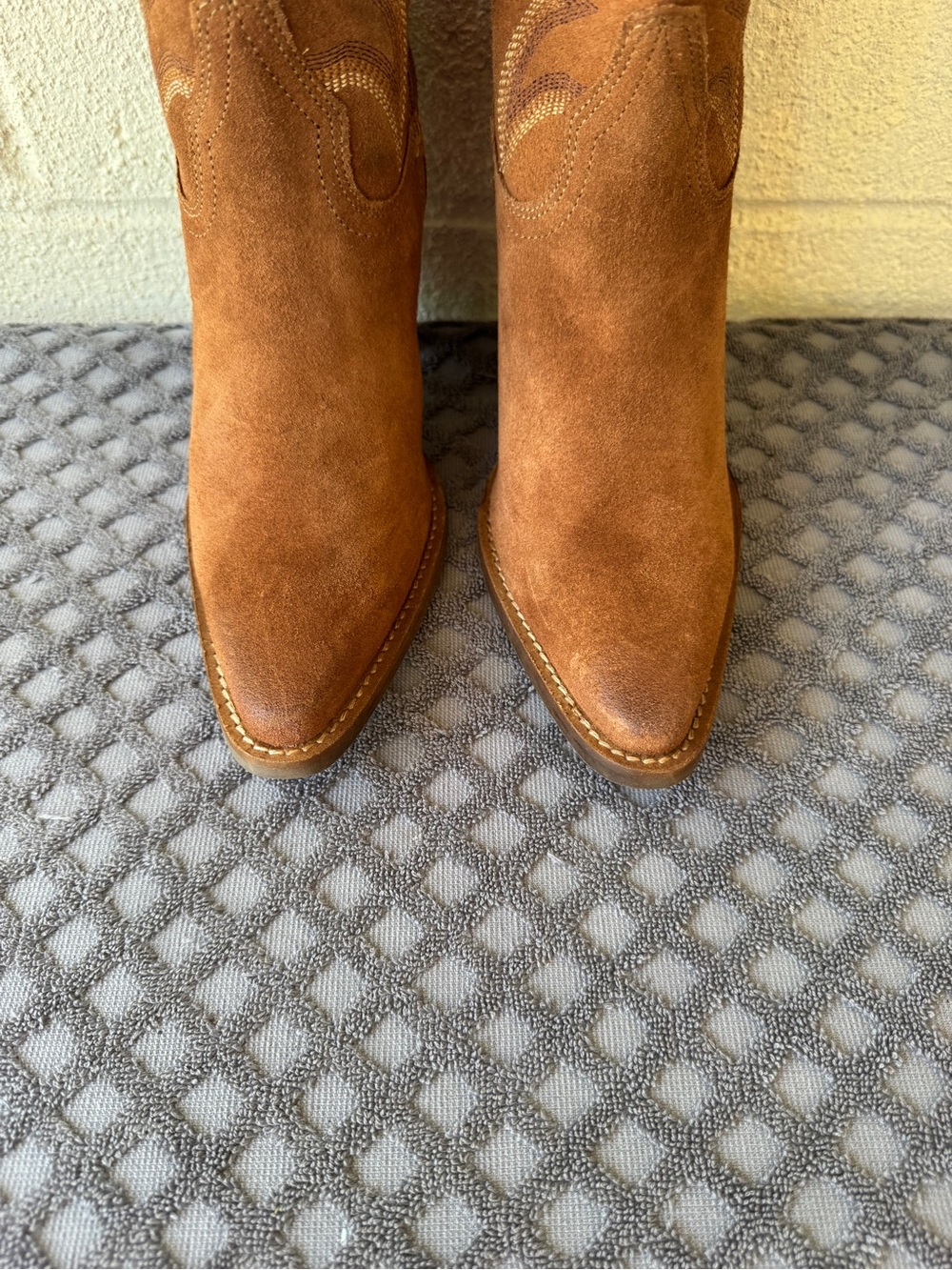 dingo Brown Suede Knee-High Heeled Boots - Picture 5 of 12